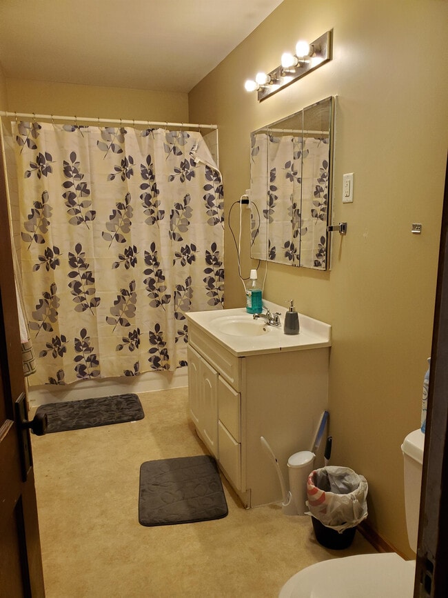 Building Photo - 914 N 24th Ave