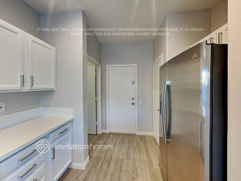 Building Photo - 2830 Dalsetter Dr