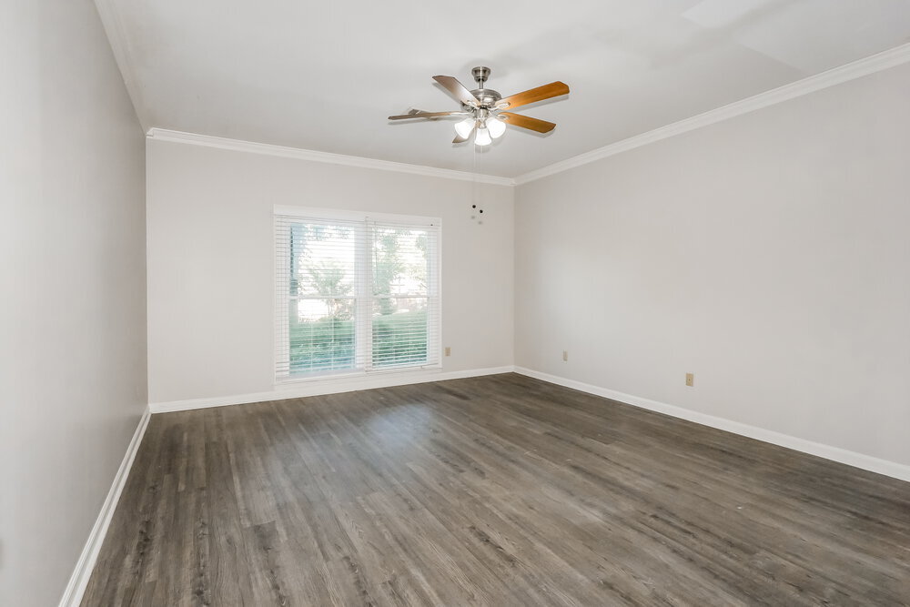 Building Photo - 2279 Hickory Path Dr