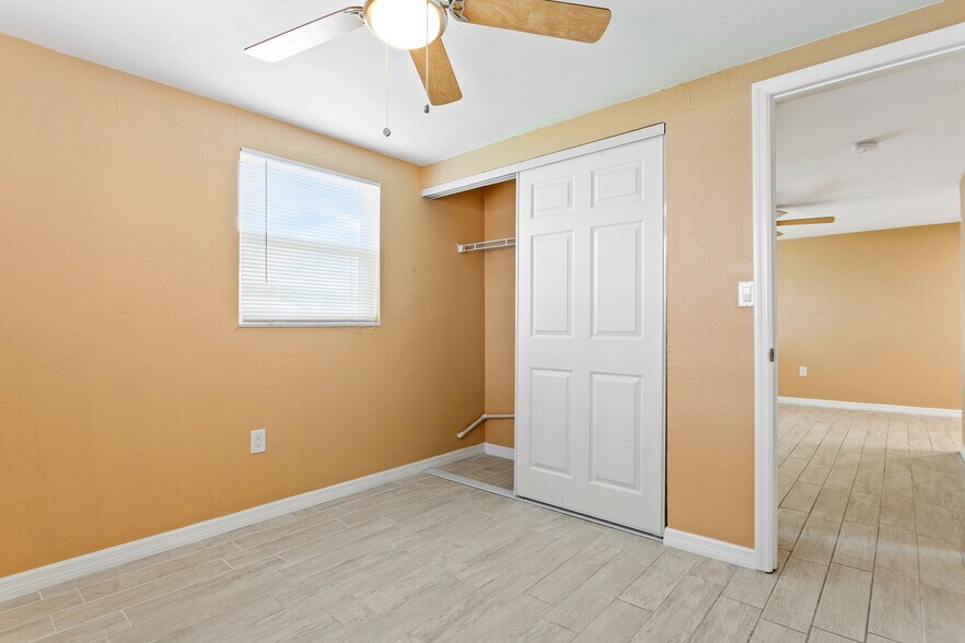 Building Photo - 2139 Ranchita Trl