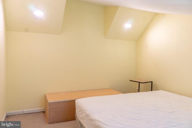 Building Photo - 9804 Hellingly Pl