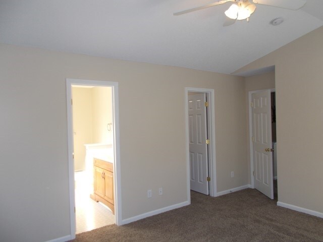Building Photo - 126 Winborne Dr