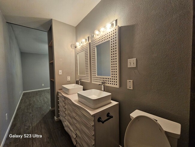 Building Photo - FREE RENT  INTERESTED??  Welcome nearly new, updated single-level patio home