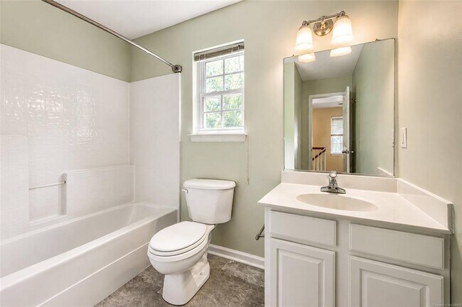 Building Photo - 105 Chardonnay Rd