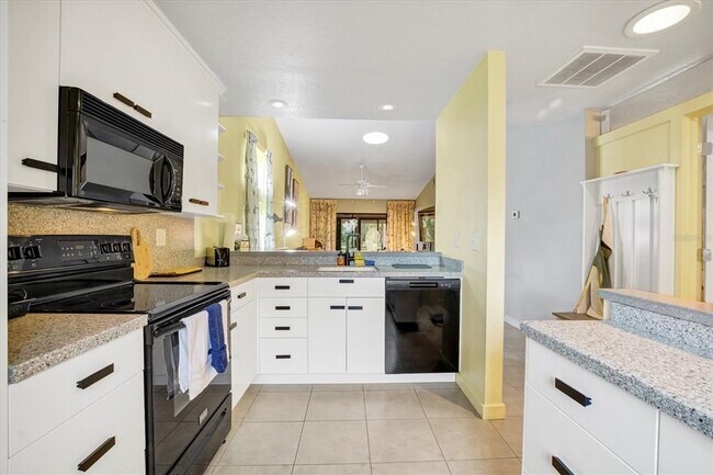 Building Photo - 455 Prestwick Pl
