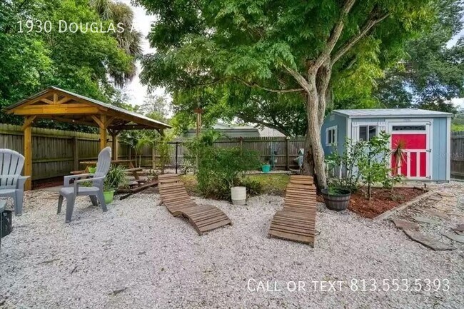 Building Photo - 1930 Douglas Ave