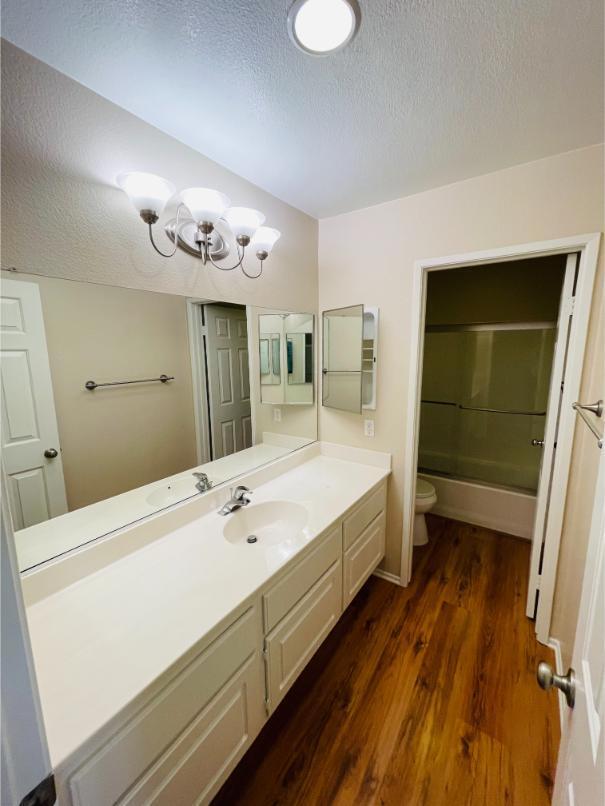 Building Photo - 27970 Sunlight Ct