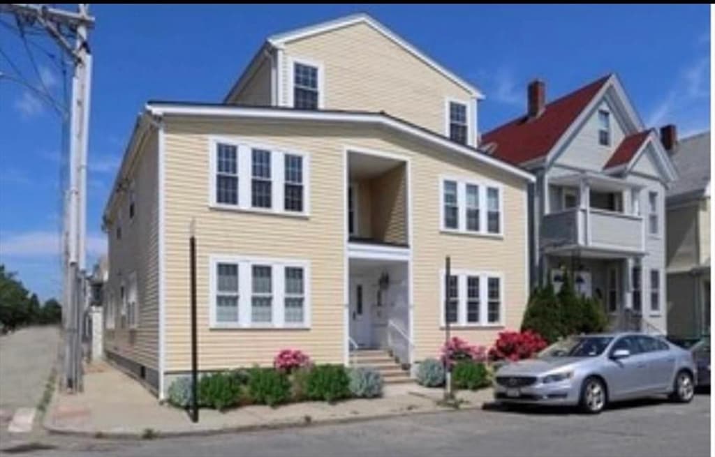 Building Photo - 23 Cross St