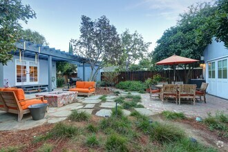 Building Photo - 803 Schumacher Dr