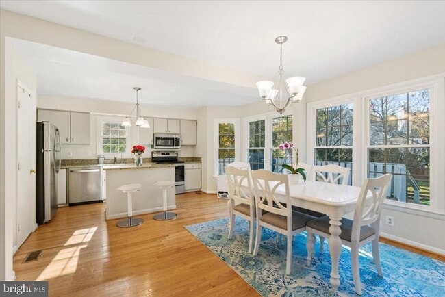 Building Photo - 7 Rawlston Ct