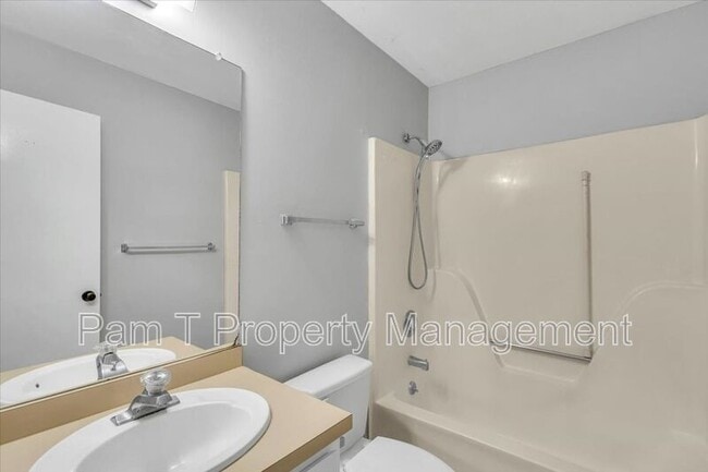 Building Photo - 120 Fox Chase Rd