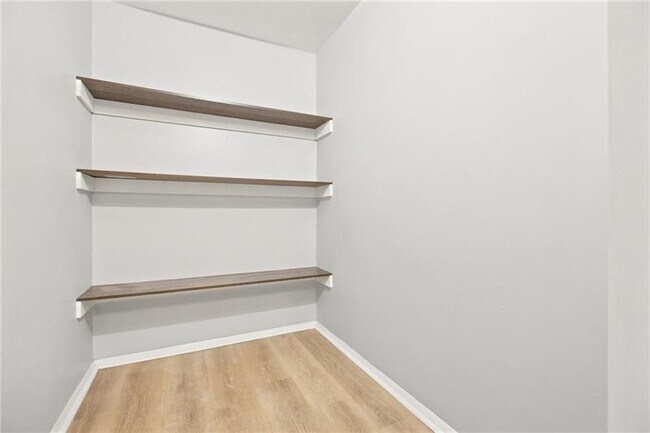 Building Photo - 5841 Morrowfield Ave