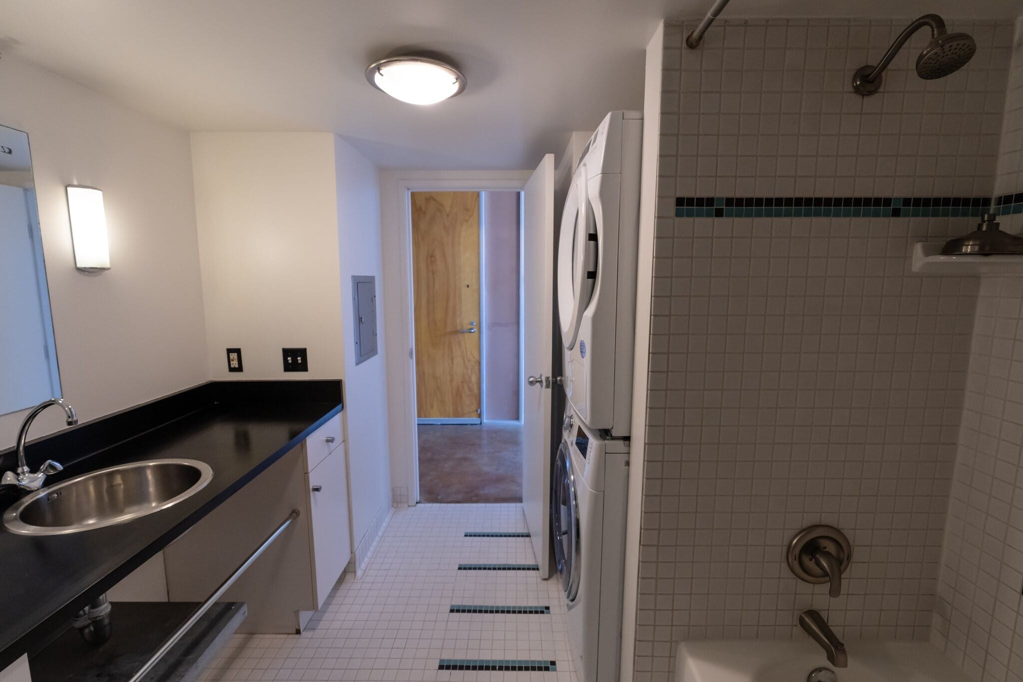 Building Photo - 247 4th St