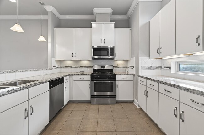 Building Photo - 4208 Old Spanish Trl