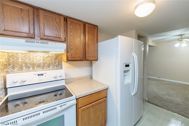 Building Photo - 3265 Mayfield Rd