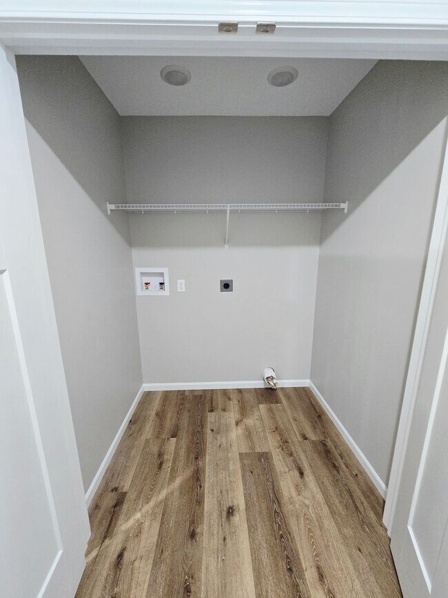 Building Photo - 3030-MF3-E5