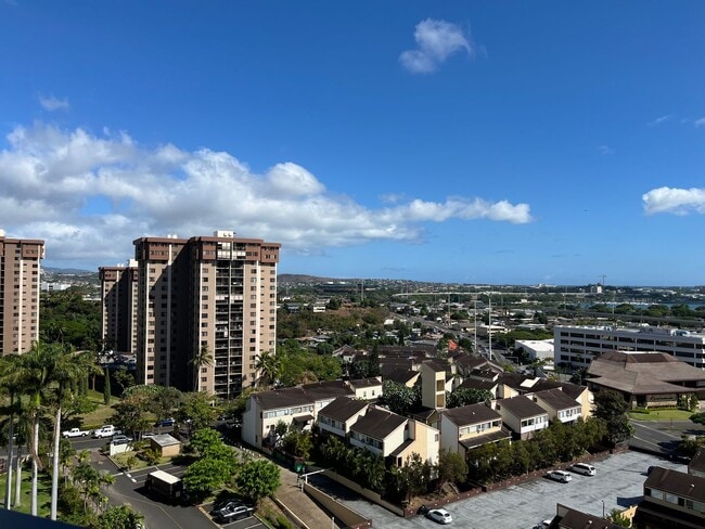 Building Photo - Pearl Regency 1 bedroom, 1 bath condo, wit...