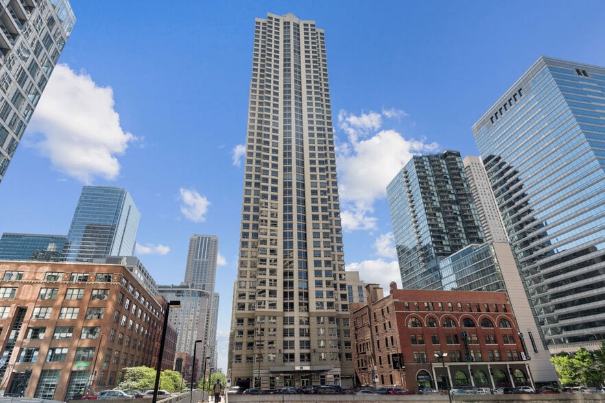 Building Photo - 440 N Wabash Ave