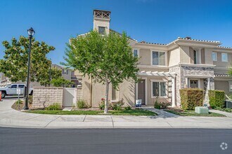 Building Photo - West Creek 3 Bedroom Townhome for Rent in ...
