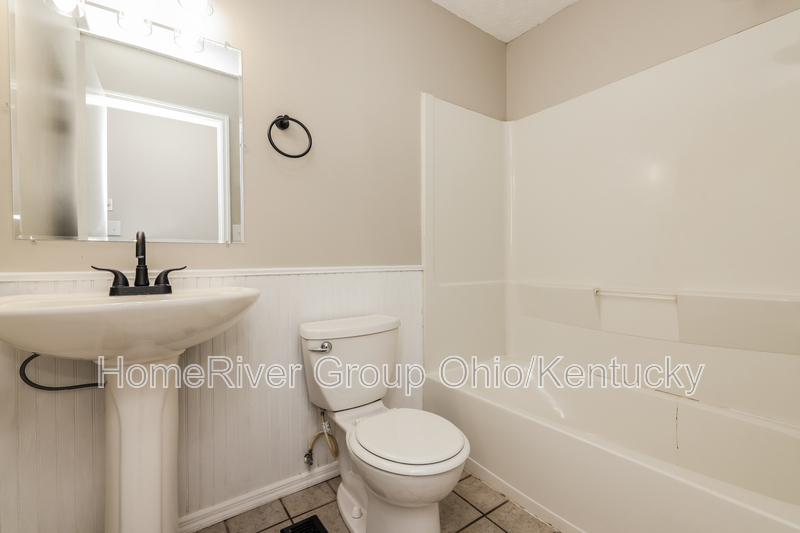 Building Photo - 1214 Nouvelle Dr