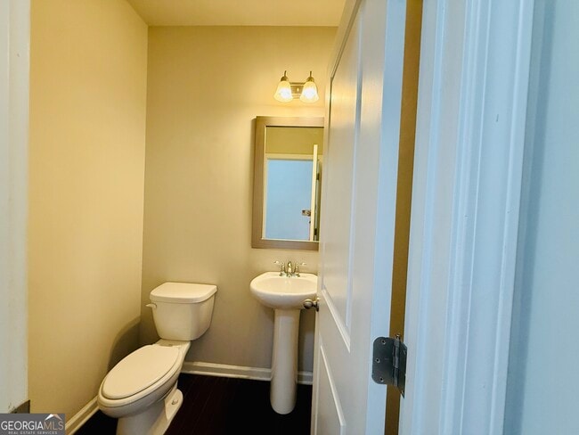 Building Photo - 256 Highland Pointe Cir E