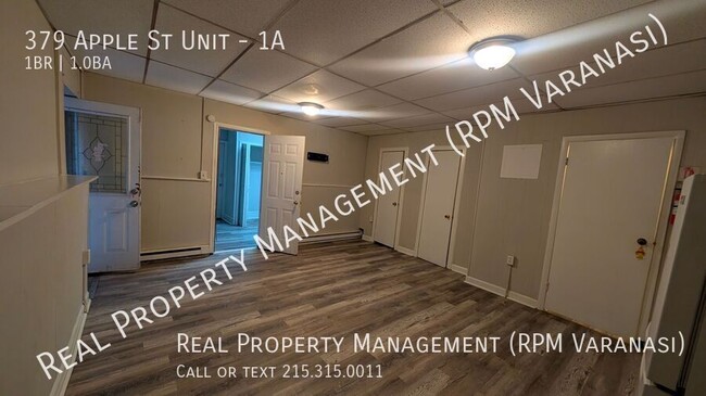 Building Photo - 379 Apple St