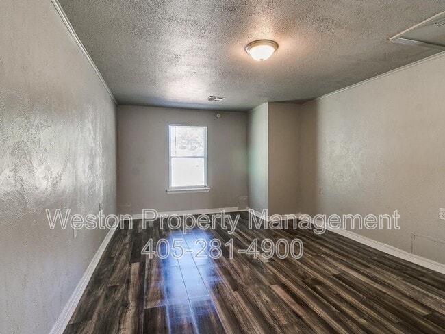 Building Photo - 35 Shirley Ln