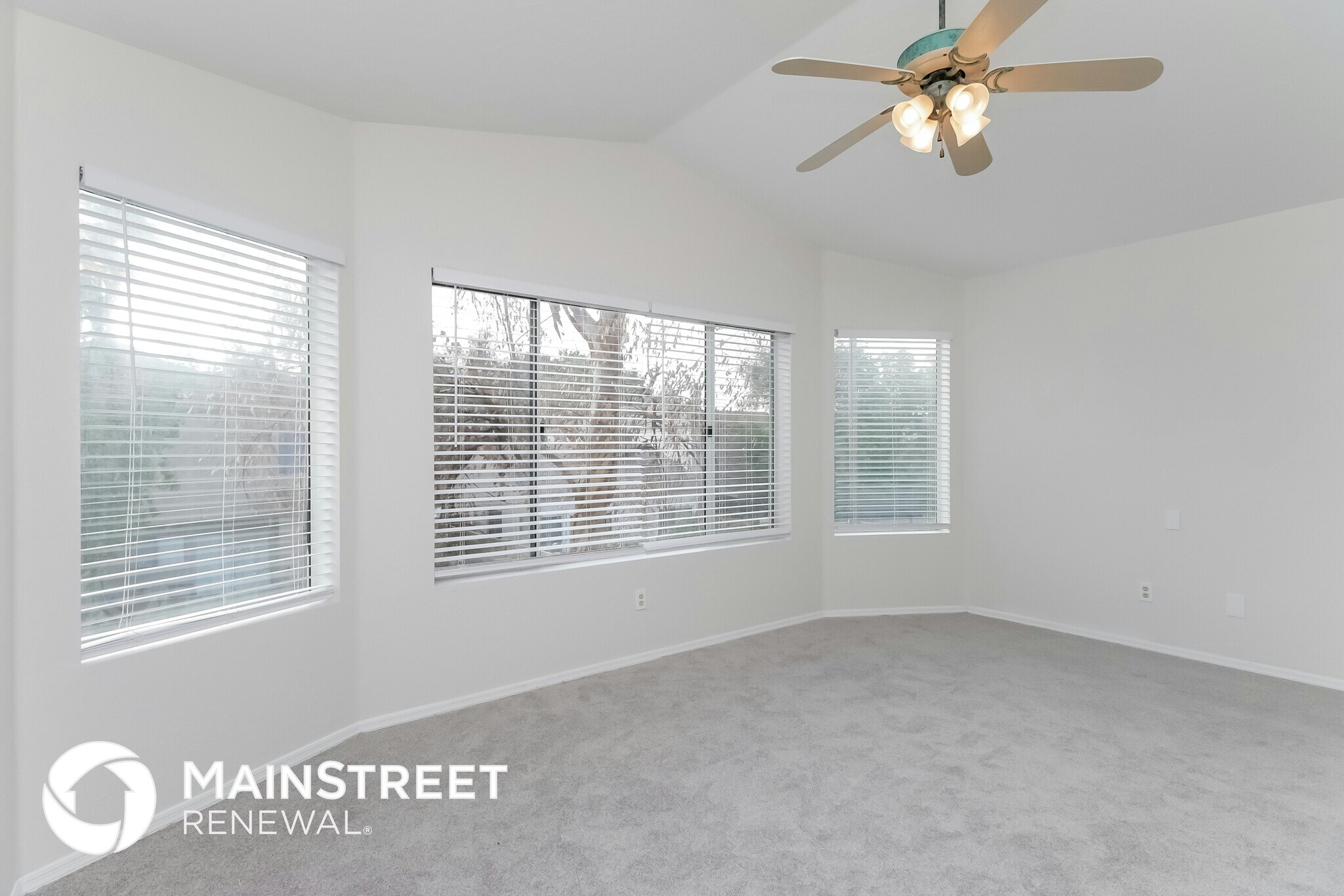 Building Photo - 1704 S 39th St