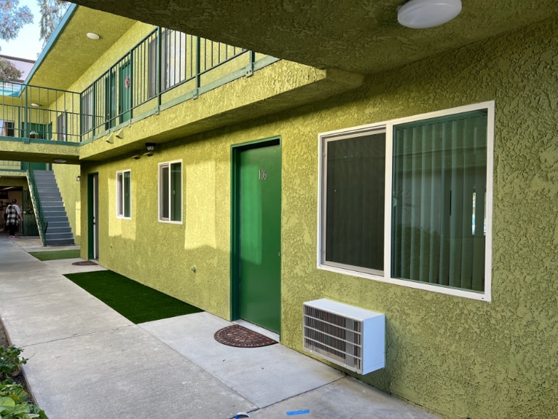 Building Photo - 7424 Radford Ave