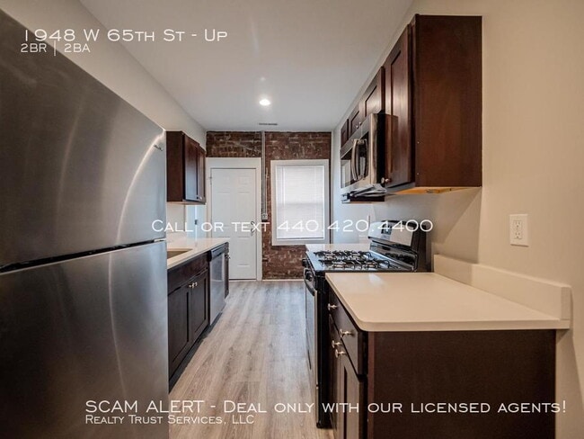 Building Photo - 1954 W 65th St