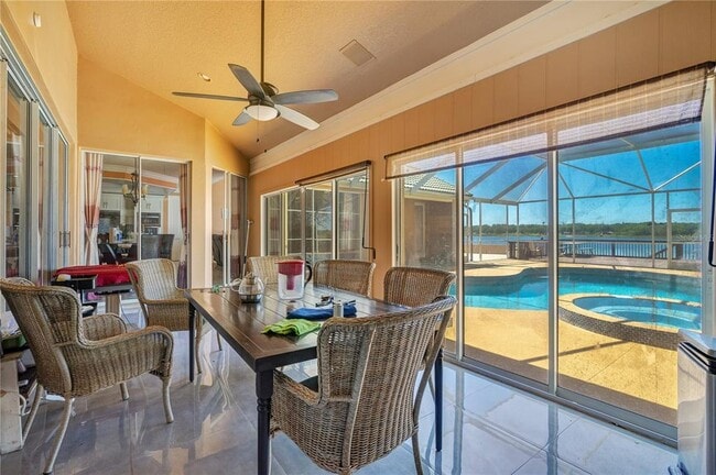 Building Photo - 6719 Fairway Cove Dr