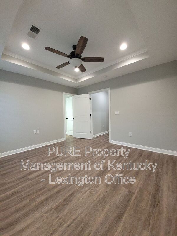 Building Photo - 521 Sapphire Dr