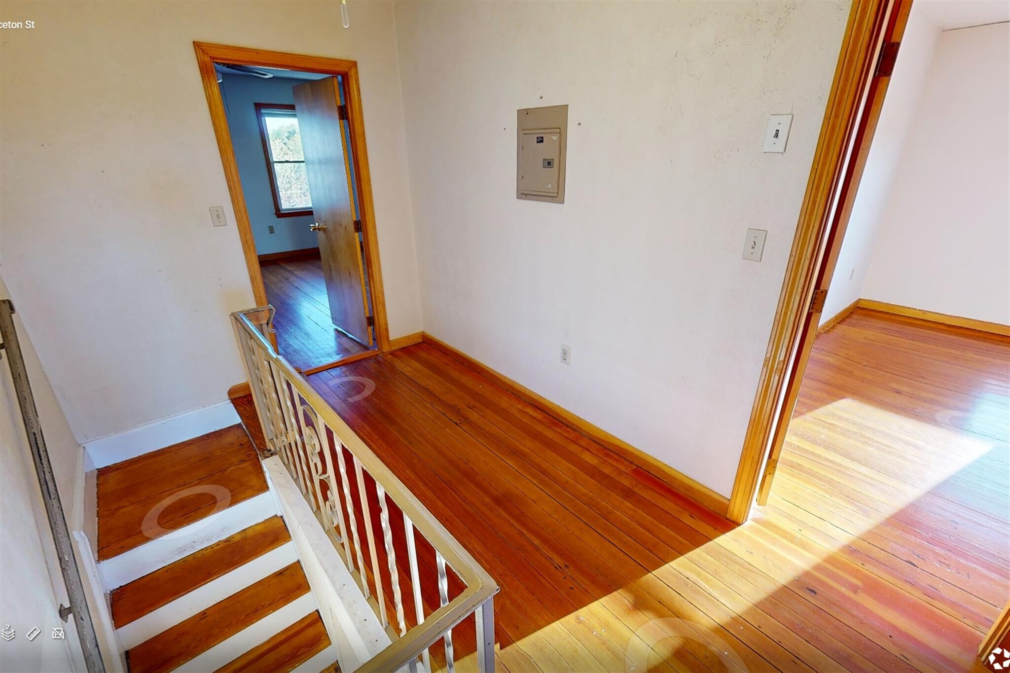 Building Photo - 27 Princeton St