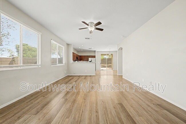 Building Photo - 44967 Sage Brush Dr