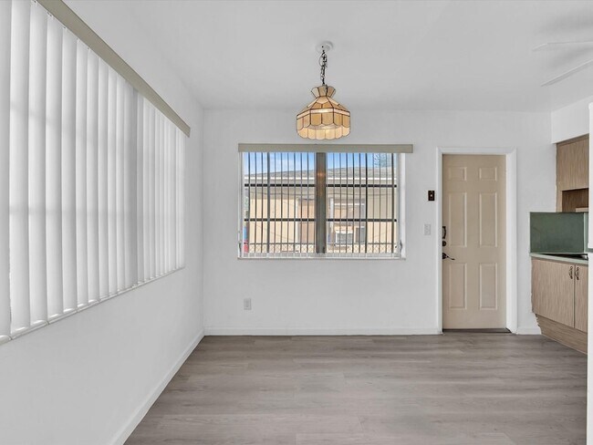 Building Photo - 2193 NE 172nd St