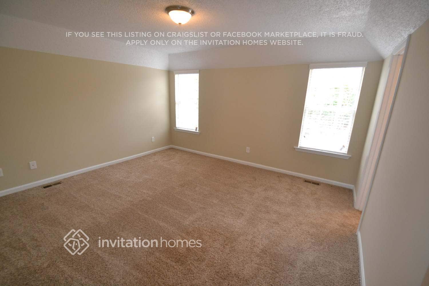 Building Photo - 4216 Sturbridge Dr