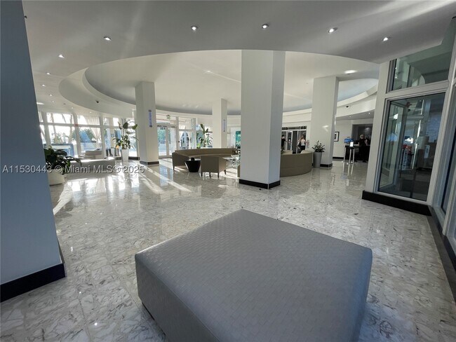 Building Photo - 1200 West Dr