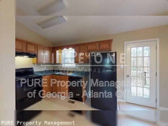 Building Photo - 177 Majesty Dr