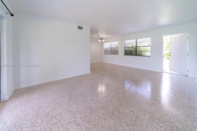 Building Photo - 4361 SW 97th Ct