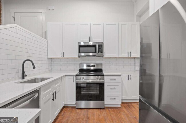 Building Photo - 360 Ponce De Leon Ave NE