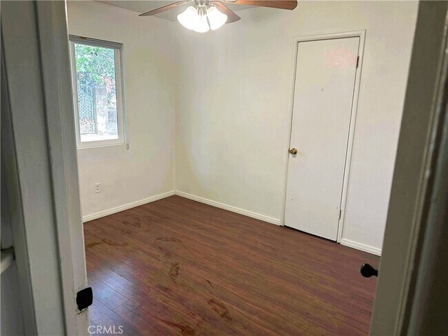 Building Photo - 501 University Pl