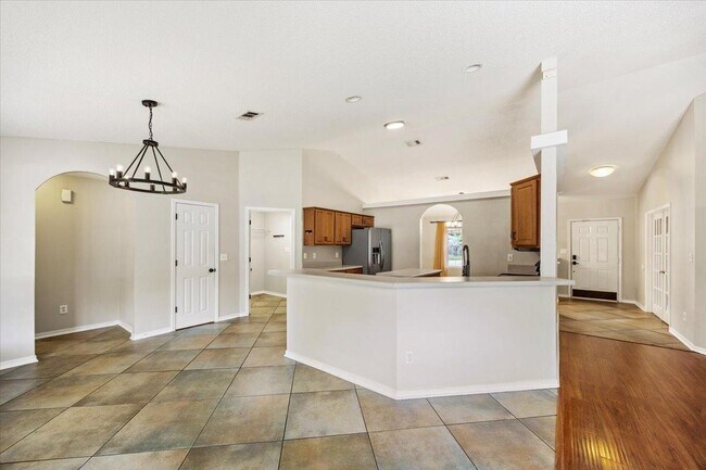 Building Photo - 1922 Coral St