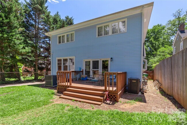 Building Photo - 1610 Park Rd