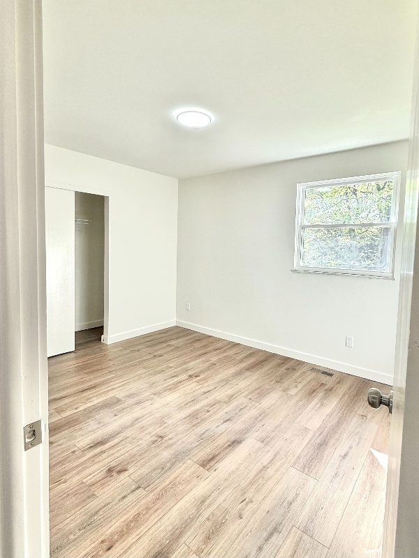 Building Photo - 6386-6386 Shelton Ct