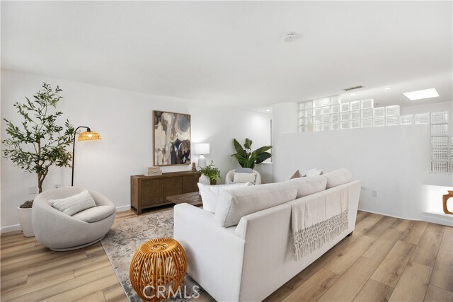 Building Photo - 205 Avenida Majorca