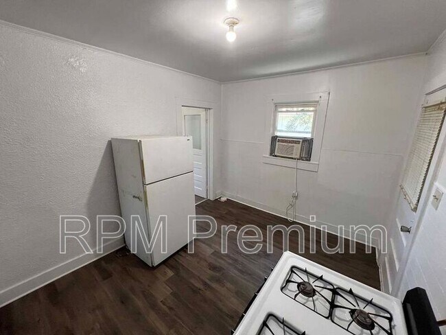 Building Photo - 13313 Sunshine Rd