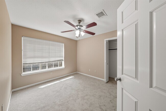 Building Photo - 1238 Sandy Plains Ln