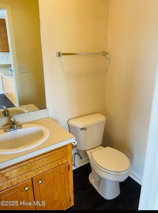 Building Photo - 2104 Flagstone Ct