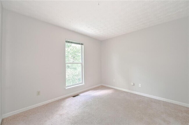 Building Photo - 3991 E Meadow Dr