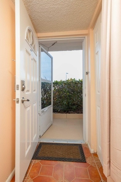 Building Photo - 4 Ocean Trace Rd